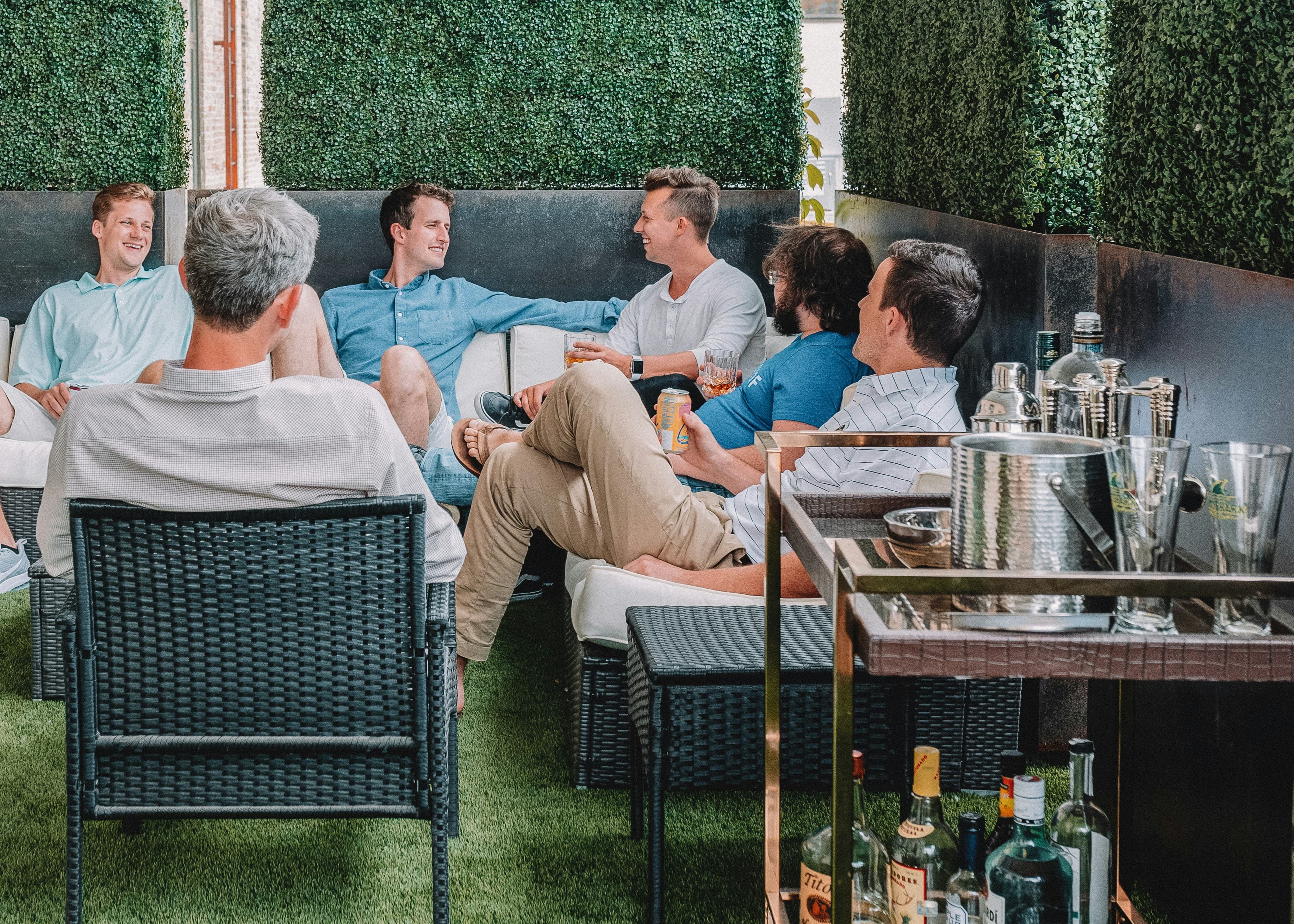 What to Expect From Your First Meeting With a Financial Adviser